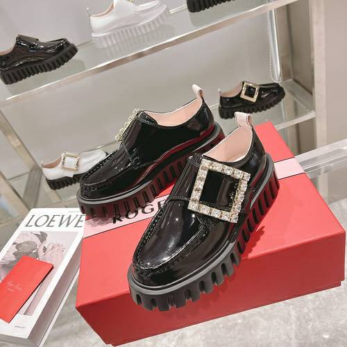 Picture of Roger Vivier Shoes Women _SKUfw108070457fw